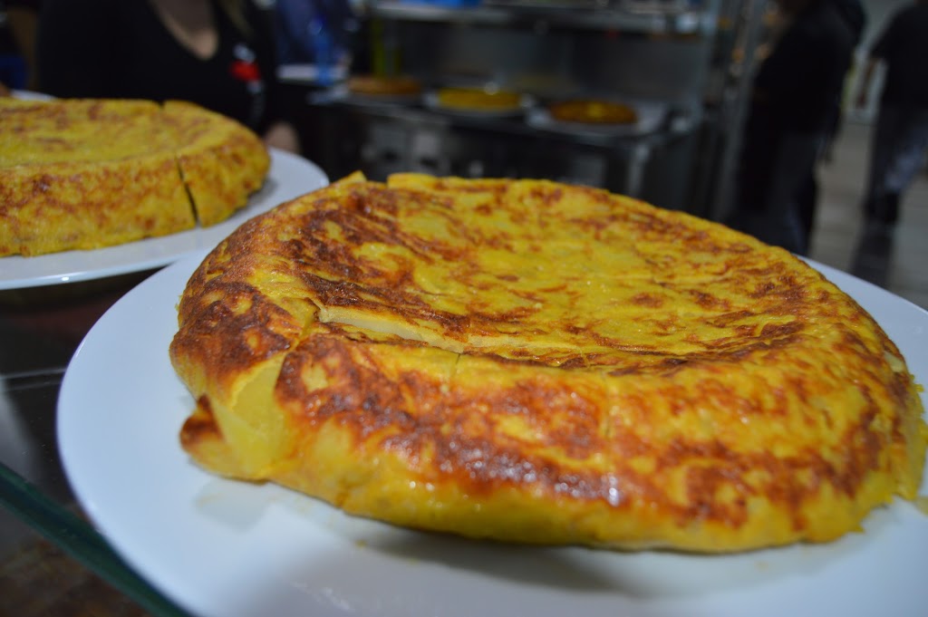 Caupona Restaurante Cafetería 16