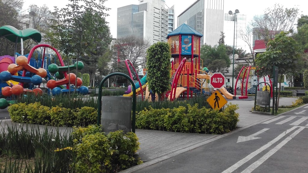 Parque Alfonso Esparza Oteo - Foto 1