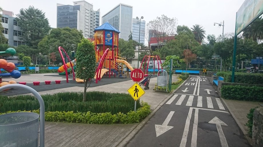 Parque Alfonso Esparza Oteo - Foto 10