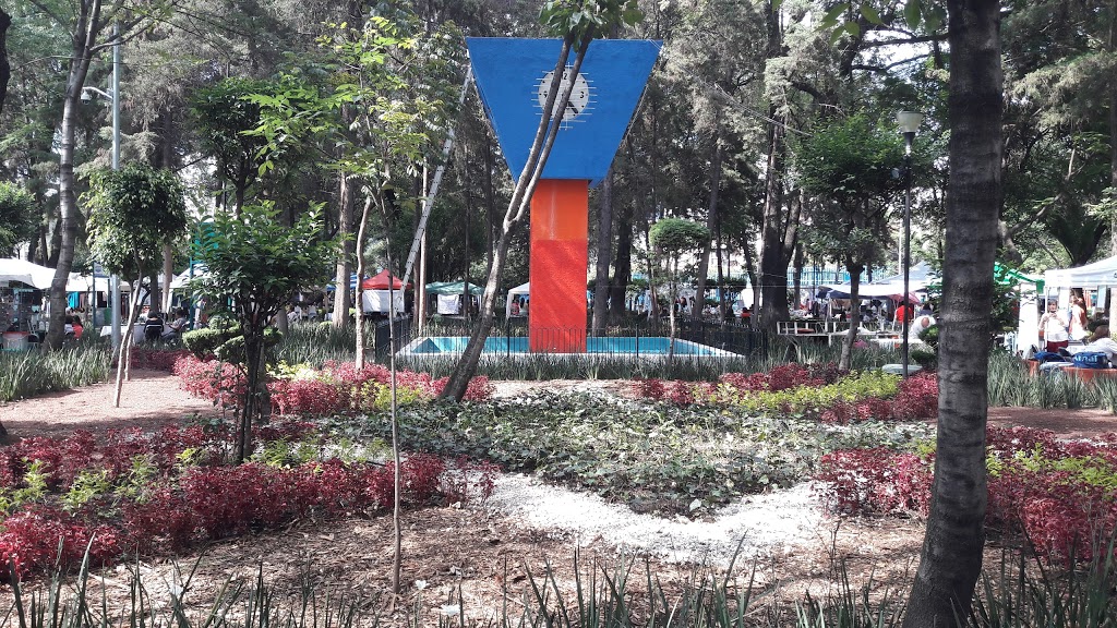 Parque Alfonso Esparza Oteo 12