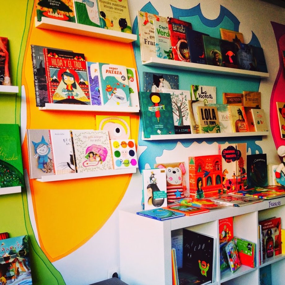 Libroteca el Gato de Cheshire - Foto 5