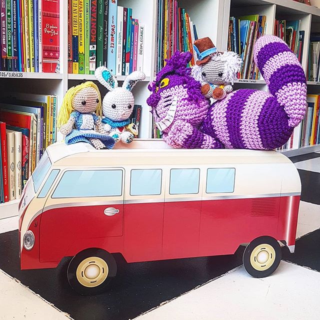 Libroteca el Gato de Cheshire 5