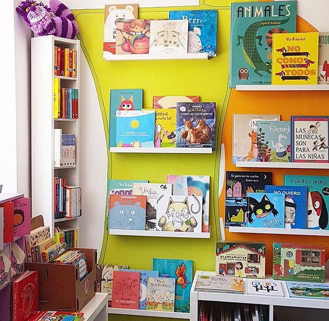 Libroteca el Gato de Cheshire 6