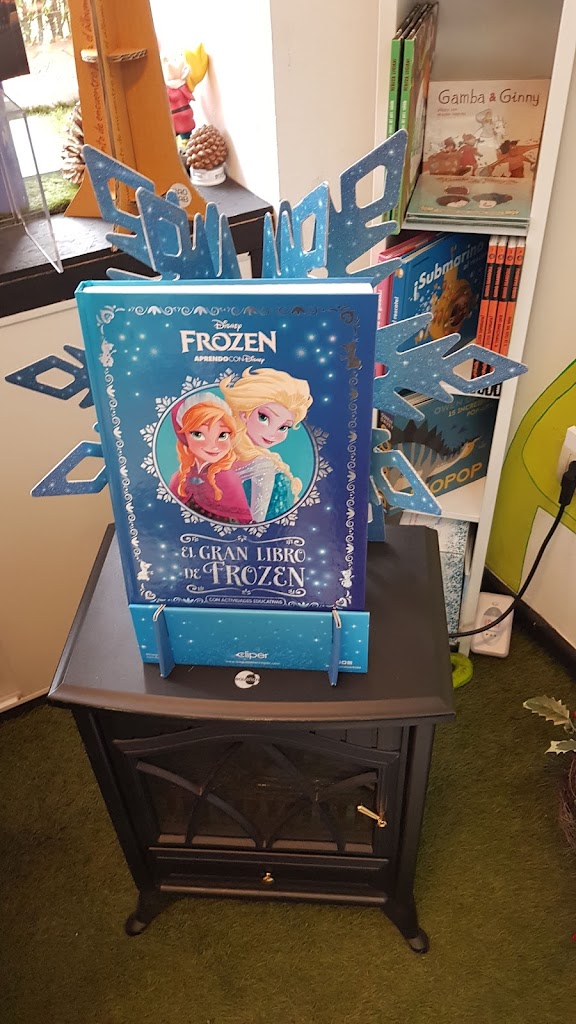 Libroteca el Gato de Cheshire 2