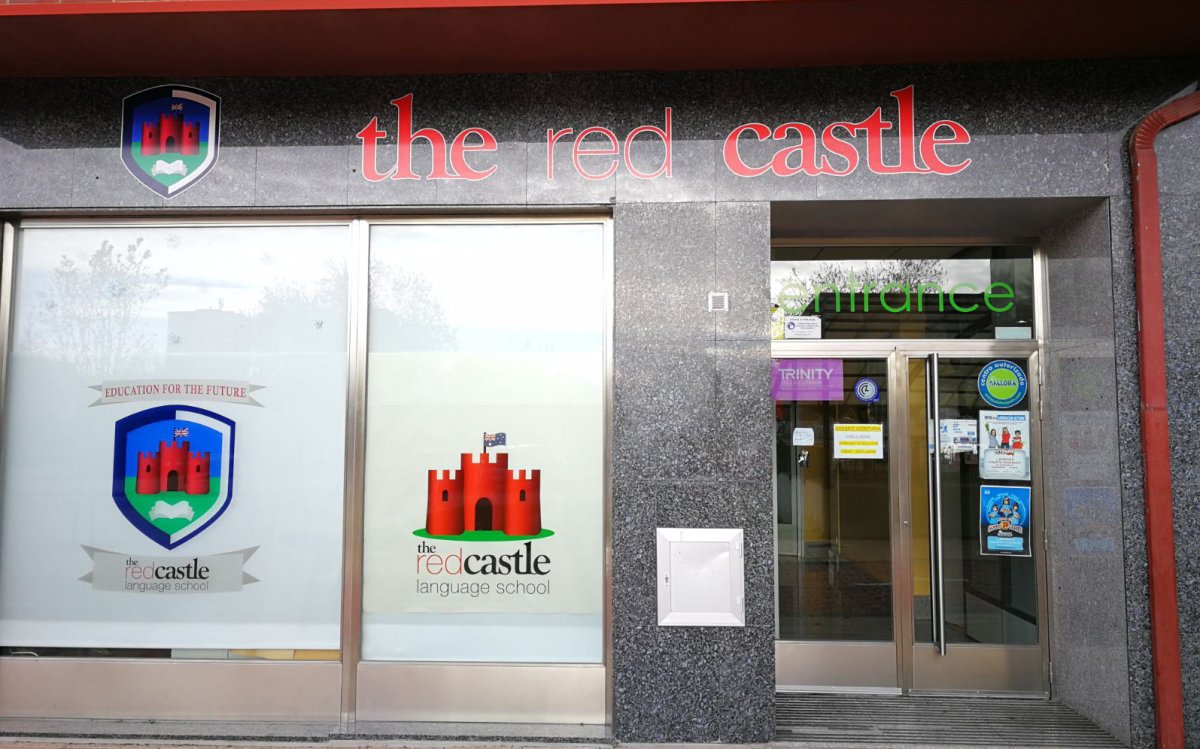 The Red Castle School, Escuela de Idiomas 1